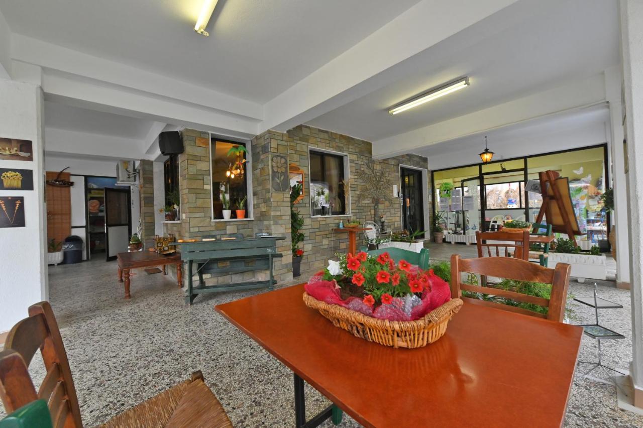 Dionisos Palms Apartments Паралия-Дионисиу Экстерьер фото
