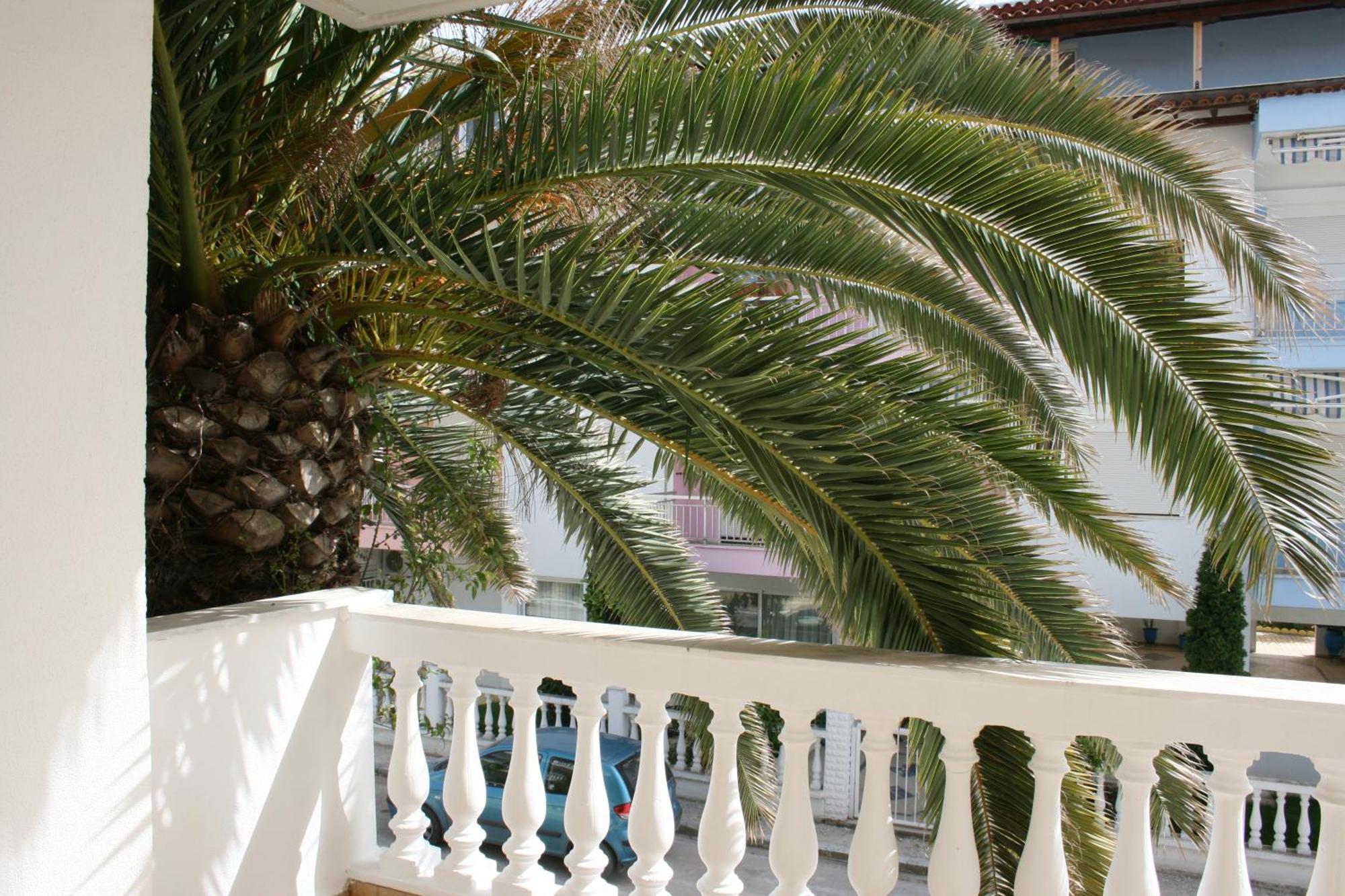 Dionisos Palms Apartments Паралия-Дионисиу Экстерьер фото