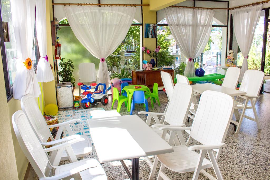 Dionisos Palms Apartments Паралия-Дионисиу Экстерьер фото